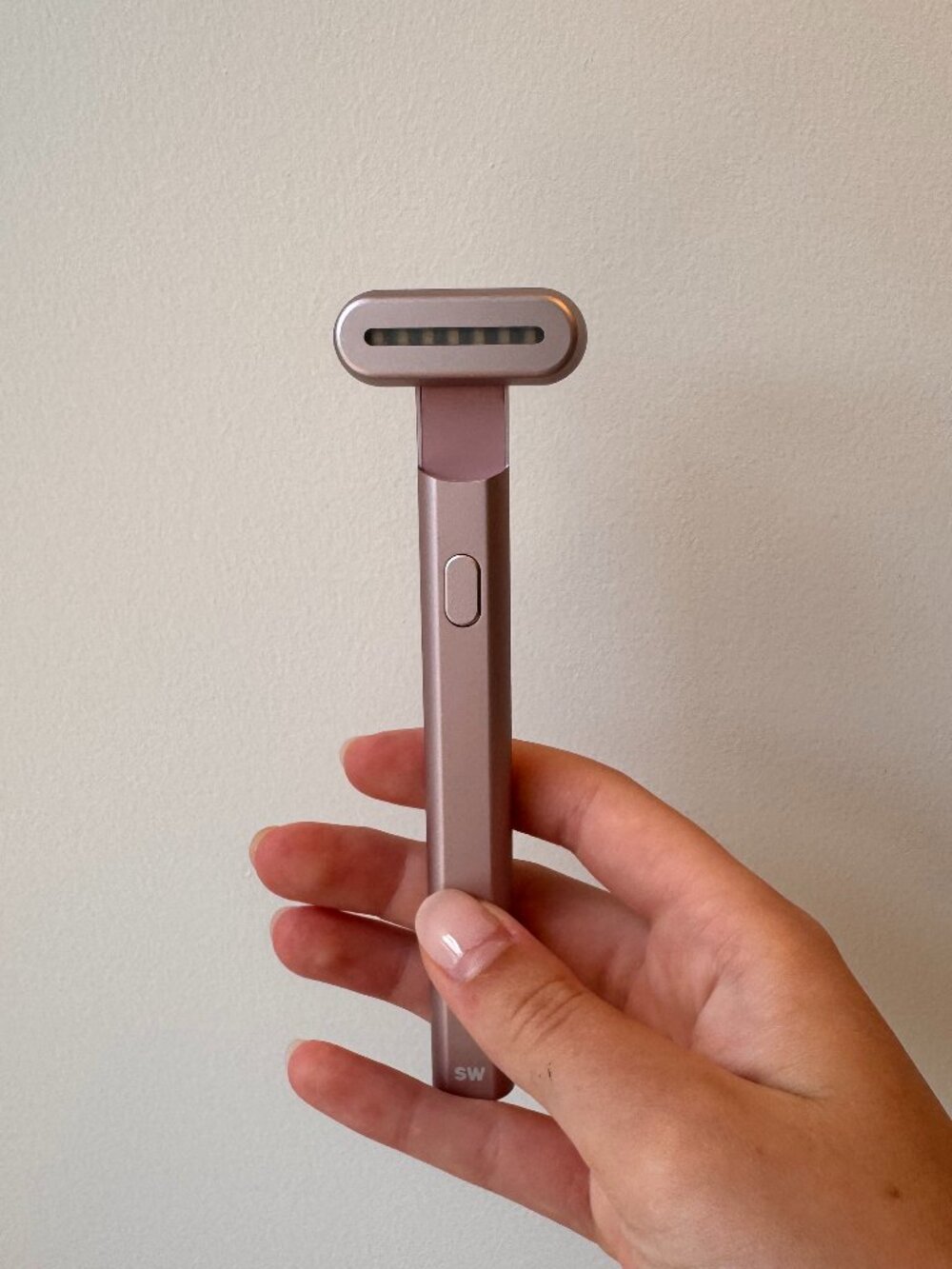 4 in 1 Skincare Wand - Solawave
